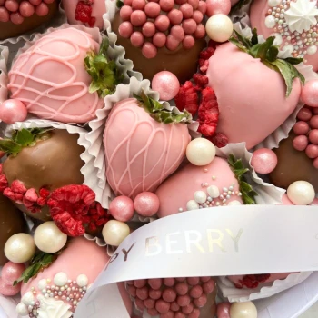 Chocolate covered strawberries Spring