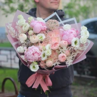 Designer bouquet with Sarah Bernhardt peonies and Mansfield Park peony bush roses.